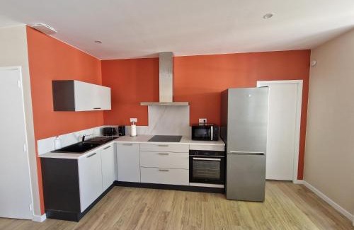 Lurcy-Levis Apartamento | Appartement Le 94