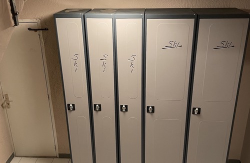 Porte-Puymorens Apartamento | Appartement Le Cerf 3 aux Pieds des Pistes de Skis