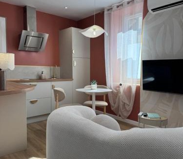 Moulins Apartamento | Appartement Le rêve de Gaïa Climatisation et Wifi