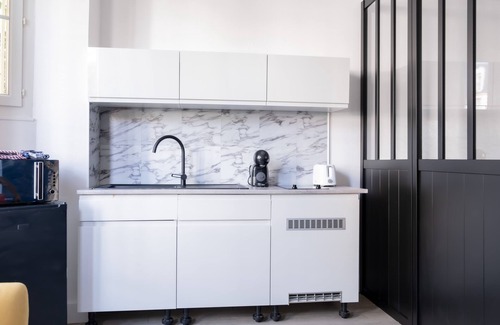Le Bourget Apartamento | Appartement Lumineux-netflix