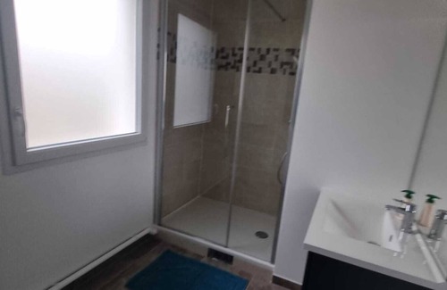 Chelles Apartamento | Appartement Lumineux Proche Paris