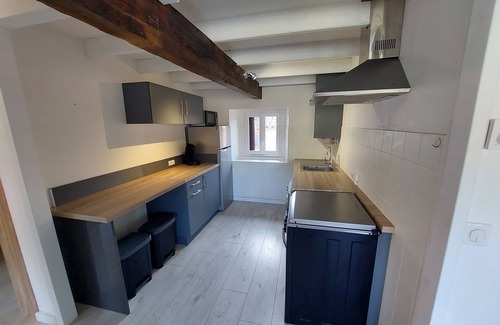 Figeac Apartamento | Appartement Lumineux, vue Place Vival