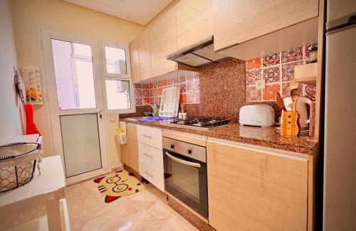 Bouznika Apartamento | Appartement lumineux vue sur piscine, 4 min de la Plage