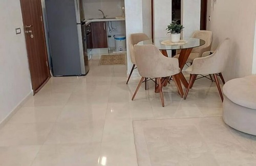 Bouznika Apartamento | Appartement Luxueux Pour Trois Personnes a 2mn de la Plage de Bouznika