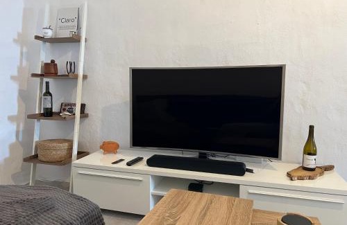 Polopos Apartamento | Appartement met airco en dakterras met zicht op zee en bergen