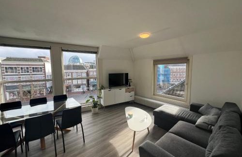 Leeuwarden Apartamento | Appartement met prachtig uitzicht over de binnenstad van Leeuwarden
