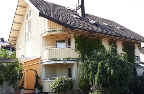 Kredenbach Apartamento | Appartement mit 4 Einzelbetten in 3 Schlafzimmern
