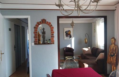 Saint-Assiscle Apartamento | Appartement moderne à Perpignan avec vue sur la montagne