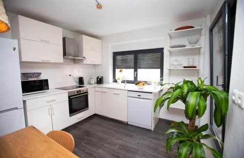 Neudorf Est Apartamento | Appartement moderne au centre ville