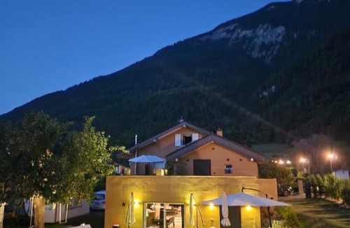 Les Posses-sur-Bex Apartamento | Appartement moderne avec terrasse et piscine à Châtel sur Bex