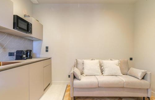 Ecully Apartamento | Appartement moderne et confortable , Ecully