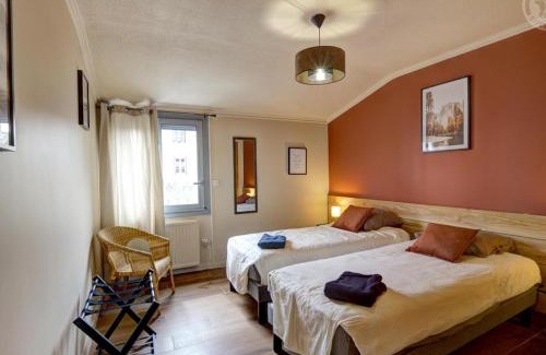 Saint-Chamond Apartamento | Appartement Moderne avec Balcon, Parking Privé et Espace Bien-Être à Saint-Chamond - FR-1-496-269