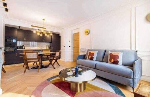 Saint-Vincent-de-Paul Apartamento | Apartamento recientemente reconstruido por el arquitecto ☆ Lafayette/Gare du Nord ☆
