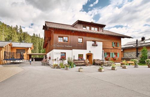 Lech am Arlberg Apartamento | Appartement Omesberg 1