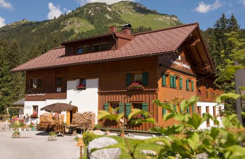 Lech am Arlberg Apartamento | Appartement Omesberg 1
