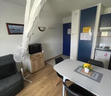 La Roche-Posay Apartamento | Appartement piscine cure thermale