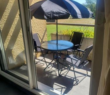 Saint-Cyprien Apartamento | Appartement piscine golf