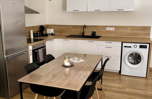 Etoile-sur-Rhone Apartamento | Appartement Plein Coeur Village