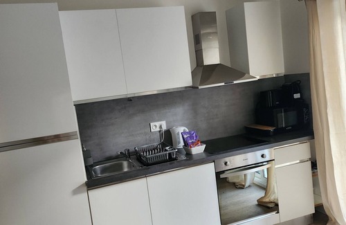 Hopitaux-Facultes Apartamento | Appartement Plan des 4 Seigneurs