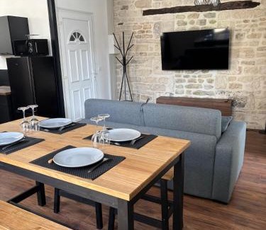 Fontenay-le-Comte Apartamento | Appartement plein coeur de ville