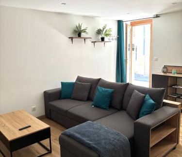 Etoile-sur-Rhone Apartamento | Appartement plein coeur village