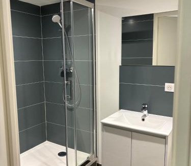 Etoile-sur-Rhone Apartamento | Appartement plein coeur village