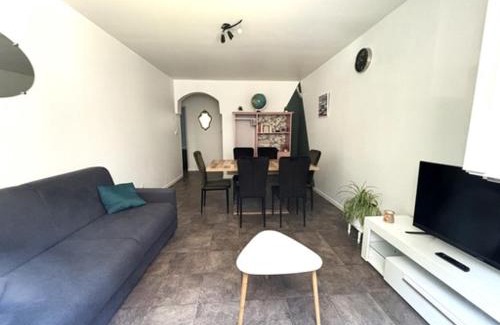 Le Puy-en-Velay Apartamento | Appartement plein centre du puy en velay avec parking