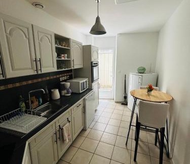 Le Puy-en-Velay Apartamento | Appartement plein centre du puy en velay avec parking