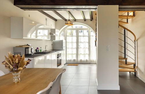Jurancon Apartamento | Appartement Pour 4 Personnes Dans Domaine Avec Piscine, Boulodrome et Parc!