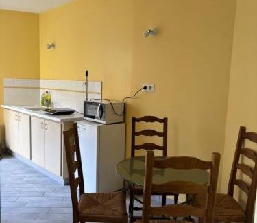 Chef-Boutonne Apartamento | Appartement pour 5 à 7 personnes