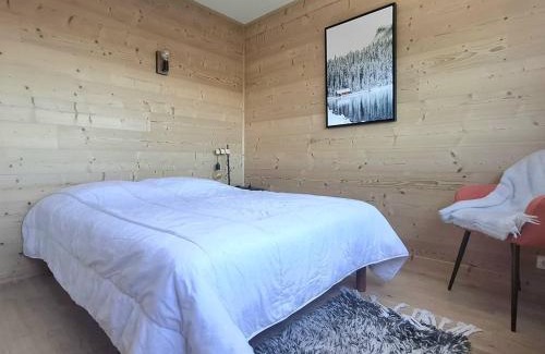 Pyrenees 2000 Apartamento | Appartement rénové 3 pièces avec terrasse, casier à skis et parking privé à Bolquère - FR-1-592-40