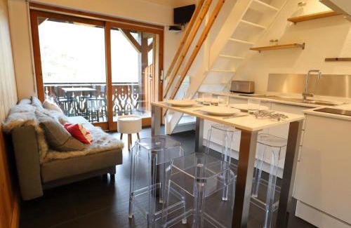 Les Gets Apartamento | Appartement rénové aux Gets, proche centre et télécabines, 1 chambre + mezzanine, parking inclus - FR-1-623-54