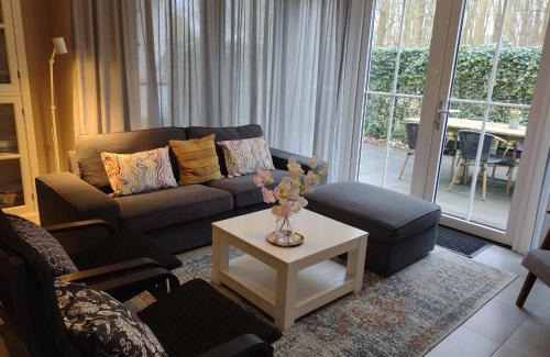 Dishoek Apartamento | 'APPARTEMENT RANDDUIN' Bed by the Sea