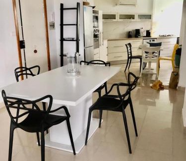 Ezzahra Apartamento | Appartement richement meublé à Ezzahra