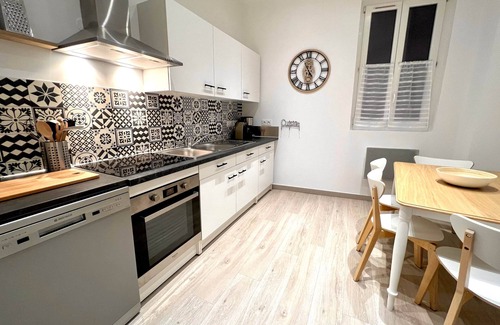 Aix-les-Bains City Center Apartamento | Appartement Rue des Bains