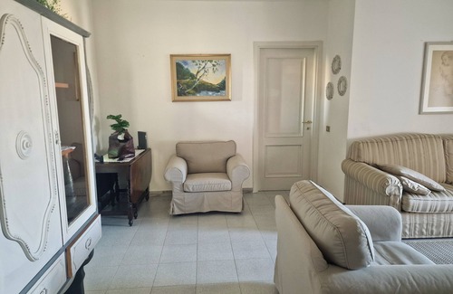 Quartu Sant'Elena Apartamento | Appartement Spacieux et Confortable, à Quelques Minutes de la Plage de la Ville