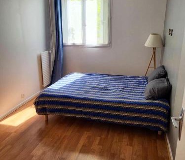 Asnieres-sur-Seine Apartamento | Appartement spacieux Asnièresa