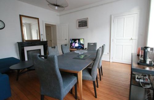 Luneville Apartamento | Appartement spacieux à Lunéville, proche des attractions - FR-1-584-366