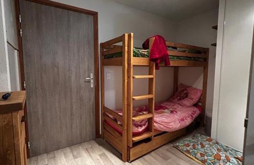 Thollon-les-Memises Apartamento | Appartement spacieux proche pistes avec parking privé - FR-1-498-116