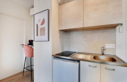 Levallois-Perret Apartamento | Appartement Supérieur: two-Bedroom with WiFi & AC Near Paris