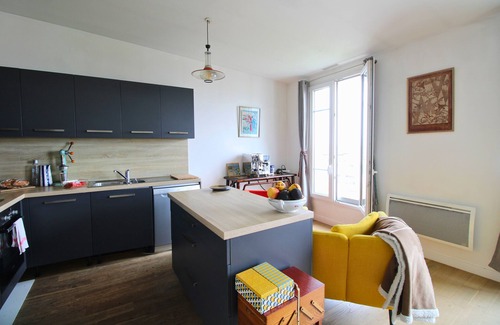 Suresnes Apartamento | Appartement Suresnes - 4 pax - View over Paris - Bright - Quiet