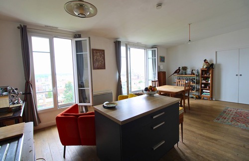 Suresnes Apartamento | Appartement Suresnes - 4 pax - View over Paris - Bright - Quiet