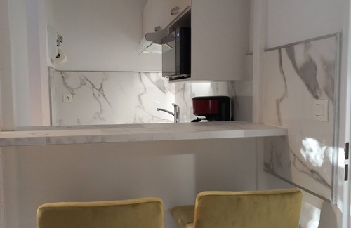 Toulouse North Apartamento | Appartement T1 Entièrement Rénové en Résidence Avec Parking Privé