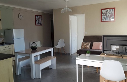 La Rochelle Apartamento | Appartement T2 / 2-4 Pers. + Cour de 27m2