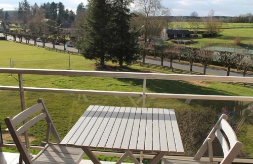 La Roche-Posay Apartamento | Appartement T2 avec terrasse à 100m des Thermes, Wi-Fi, proche centre de La Roche-Posay - FR-1-541-23