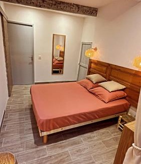 Cucuron Apartamento | Appartement T2 centre village