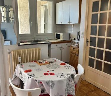 Greoux-les-Bains Apartamento | Appartement T2 Proche des Thermes - Gréoux-les-Bains