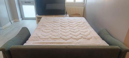 Angouleme Apartamento | Appartement T2 style tropical tout confort CENTRE VILLE