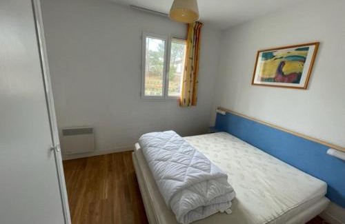 Moliets-et-Maa Apartamento | Appartement T3 cabine à Moliets-et-Maa avec piscine, terrasse, parking, animaux acceptés - FR-1-379-162