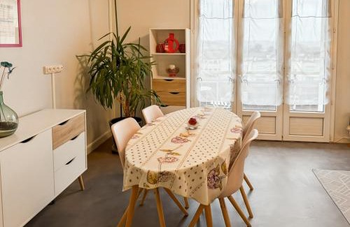 Aurillac Apartamento | Appartement T3 - Vue dégagée - Parking